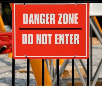 Danger zone 400x334